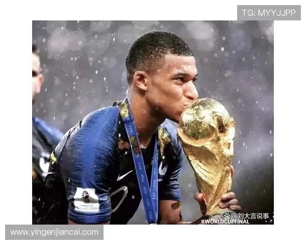 姆巴佩职业生涯首次荣膺欧洲金靴奖震撼足坛引发全球广泛持续热议